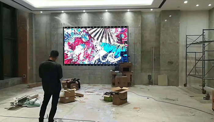 廣東佛山室內(nèi)p3全彩LED顯示屏安裝完成